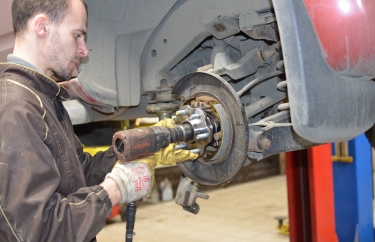 Замена задней ступицы и задних колодок Ниссан Патфайндер