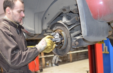 Замена задней ступицы и задних колодок Ниссан Патфайндер