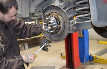 Замена задней ступицы и задних колодок Ниссан Патфайндер