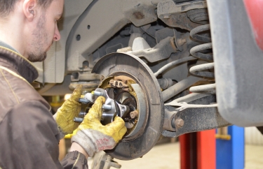 Замена задней ступицы и задних колодок Ниссан Патфайндер