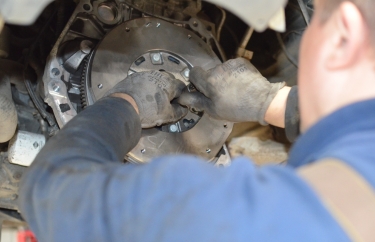 Установка маховика Ниссан Х-Трейл