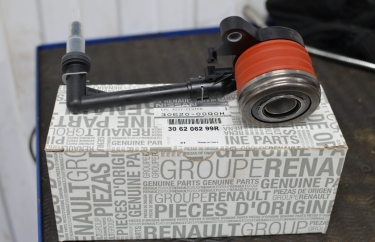 Новый выжимной подшипник Ниссан Х-трейл