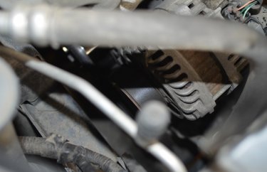 Замена приводного ремня Ниссан Жук