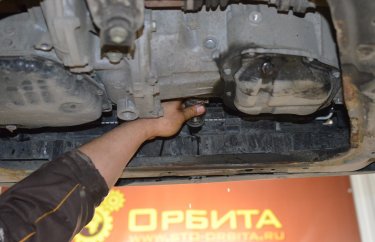 Замена охлаждающей жидкости Ниссан Жук