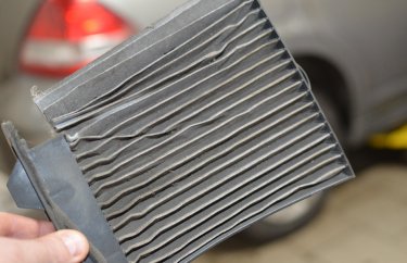 Замена фильтра кондиционера Ниссан Тиида