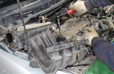 Замена свечей зажигания Ниссан Тиида