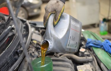Замена моторного масла Ниссан Тиида