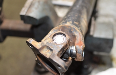 Стопорное кольцо подшипника крестовины Ниссан Патфайндер