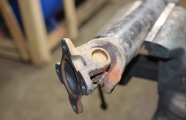 Замена крестовины карданного вала Ниссан Патфайндер