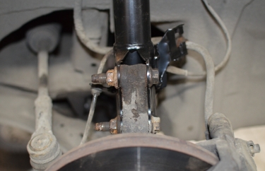 Замена амортизатора Ниссан Альмера