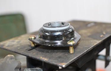 Новая опора Ниссан Альмера