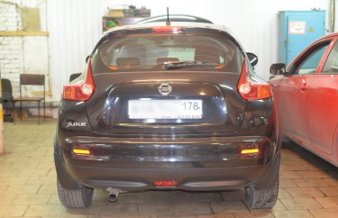 Ниссан Жук заправка кондиционера