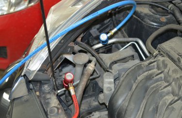 Ниссан Жук заправка кондиционера