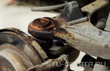 Замена шаровой опоры Ниссан Патфаиндер R51 (подробные фото)