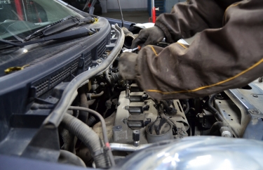 Съём катушек зажигания.