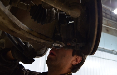 Установка рычага.