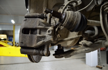 Изношенная шаровая опора.